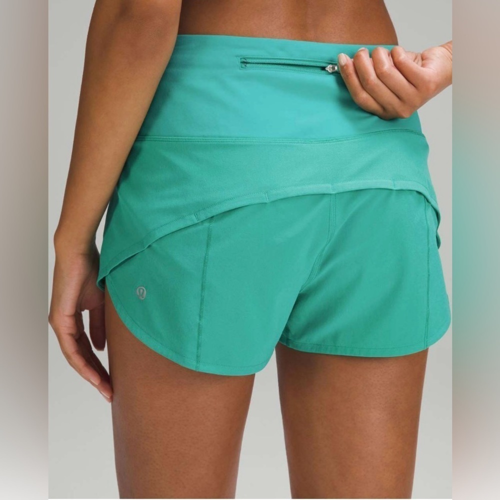 Lululemon Speed Up High-Rise Lined Short 2.5" in Kelly Green